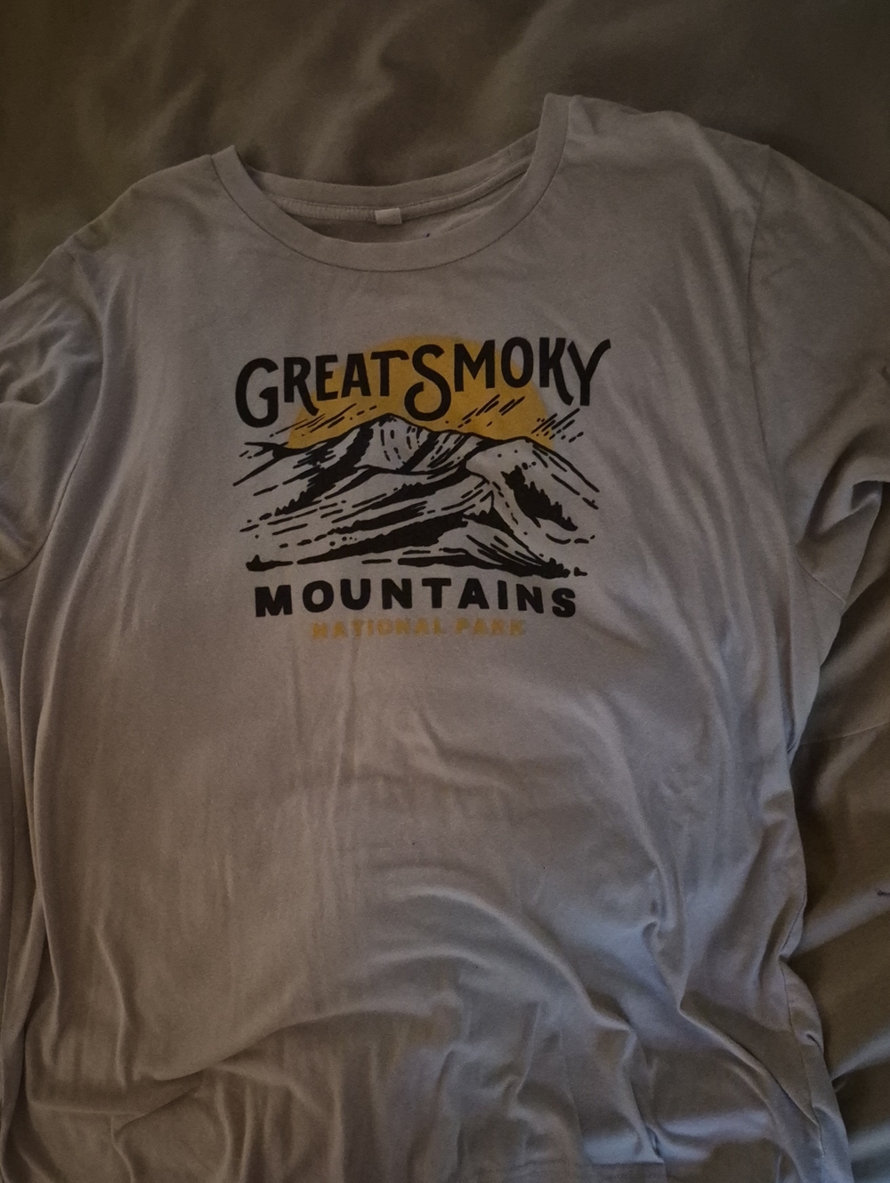 Great Smoky Mountains Graphic Tee - Light Gray Long Sleeve